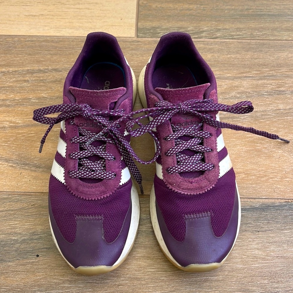 Adidas Woman’s Tennis Shoes - Size 7